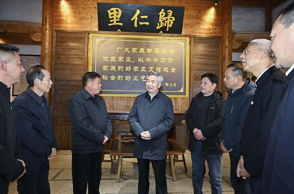 李希在江西调研时强调 深入贯彻落实中央纪委四次全会精神 纵深推进全面从严治党和反腐败斗争